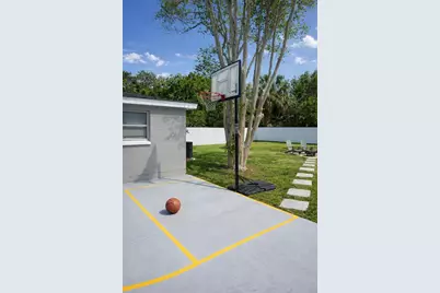 2613 E 111th Avenue, Tampa, FL 33612 - Photo 29