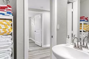 2613 E 111th Ave, Tampa, FL 33612 - Photo 25