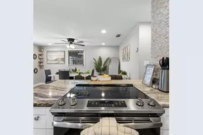 2613 E 111th Avenue, Tampa, FL 33612 - Photo 5