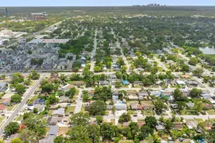 2613 E 111th Ave, Tampa, FL 33612 - Photo 37