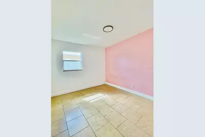 2307 W Hamilton Avenue, Tampa, FL 33604 - Photo 17