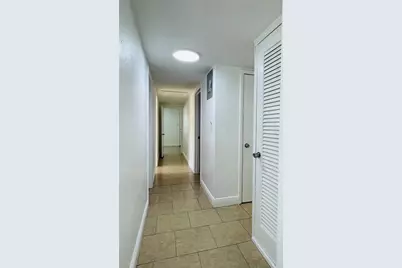 2307 W Hamilton Avenue, Tampa, FL 33604 - Photo 9