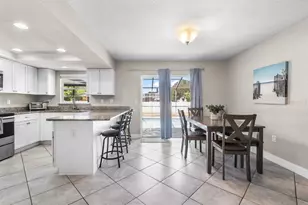 7036 13th St E, Sarasota, FL 34243 - Photo 15