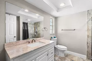 7036 13th St E, Sarasota, FL 34243 - Photo 27