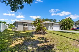 7036 13th St E, Sarasota, FL 34243 - Photo 45