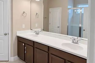 11517 Quiet Forest Dr, Tampa, FL 33635 - Photo 5