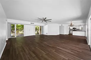 16 Country Club Dr, Largo, FL 33771 - Photo 7
