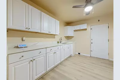 2121 10th Street S, Saint Petersburg, FL 33705 - Photo 35