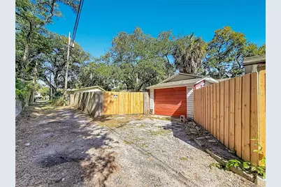 2121 10th Street S, Saint Petersburg, FL 33705 - Photo 13