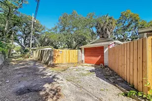 2121 10th St S, Saint Petersburg, FL 33705 - Photo 13