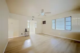 2121 10th St S, Saint Petersburg, FL 33705 - Photo 37