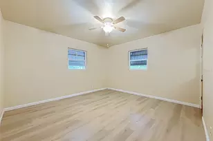 2121 10th St S, Saint Petersburg, FL 33705 - Photo 25