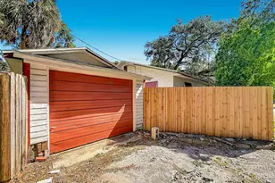 2121 10th St S, Saint Petersburg, FL 33705 - Photo 11