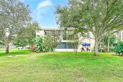 25 Country Club Drive, Largo, FL 33771 - Photo 33