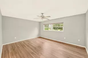 25 Country Club Dr, Largo, FL 33771 - Photo 25