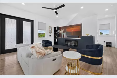 16210 3rd Street E, Redington Beach, FL 33708 - Photo 19