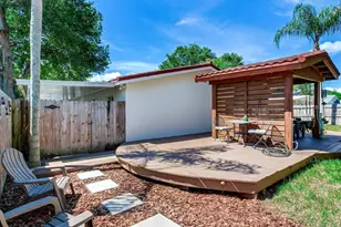 2911 W Winthrop Rd, Tampa, FL 33611 - Photo 33