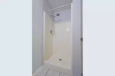 8081 28th Avenue N, Saint Petersburg, FL 33710 - Photo 11