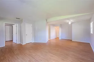 8081 28th Ave N, Saint Petersburg, FL 33710 - Photo 5