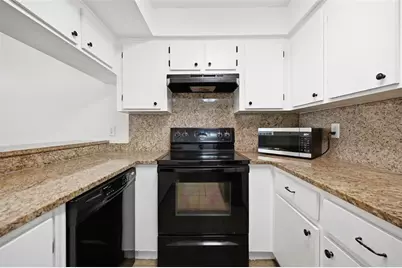 601 Bainbridge Drive, Brandon, FL 33511 - Photo 9