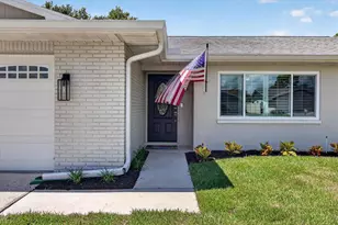 3350 Hunt Club Dr, Clearwater, FL 33761 - Photo 3