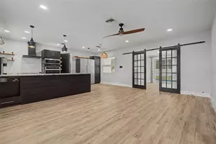 1304 Parkwood St, Clearwater, FL 33755 - Photo 5