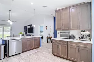 2140 Creeks Crossing Ln, Lakeland, FL 33810 - Photo 7