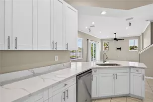 22953 Bay Cedar Dr, Land O Lakes, FL 34639 - Photo 13