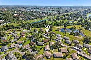1907 Canterbury Ln, Sun City Center, FL 33573 - Photo 37