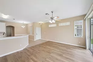 1933 Inverness Greens Dr, Sun City Center, FL 33573 - Photo 9