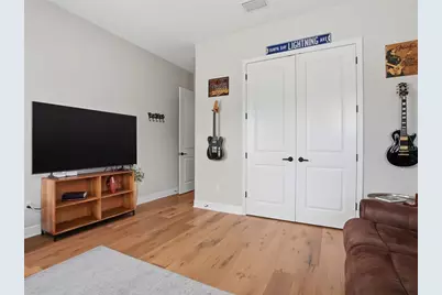 1927 Jullee Lane, Palm Harbor, FL 34683 - Photo 23