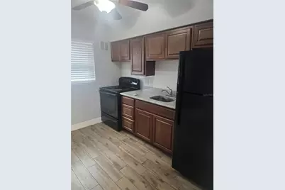 2807 41st Avenue N #4, Saint Petersburg, FL 33714 - Photo 3