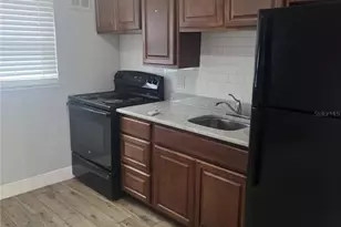 2807 41st Ave N, Saint Petersburg, FL 33714 - Photo 3