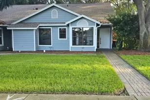 2668 Bentley Dr, Palm Harbor, FL 34684 - Photo 1