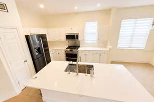 10157 Heather Sound Dr, Tampa, FL 33647 - Photo 11
