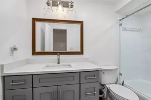 6714 Gateway Dr, Tampa, FL 33615 - Photo 21