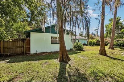 6714 Gateway Drive, Tampa, FL 33615 - Photo 25