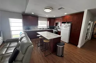 6109 E 130th Ave, Temple Terrace, FL 33617 - Photo 7
