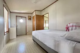 35145 Garber Ln, Zephyrhills, FL 33541 - Photo 13