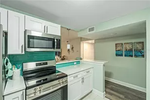 17035 Gulf Blvd, North Redington Beach, FL 33708 - Photo 9