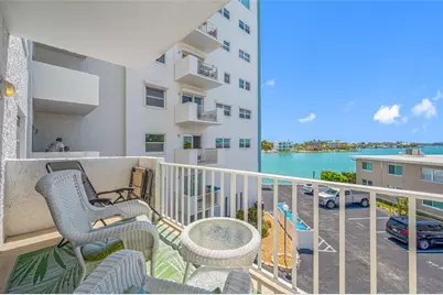 285 107 Avenue #306, Treasure Island, FL 33706 - Photo 13