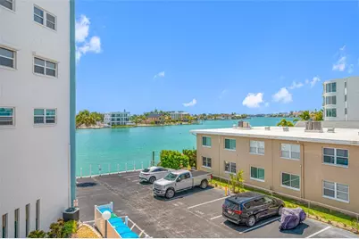 285 107 Avenue #306, Treasure Island, FL 33706 - Photo 15