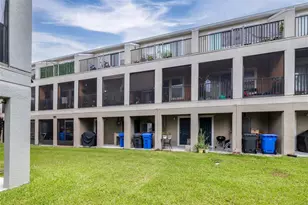 613 Wheaton Trent Pl, Tampa, FL 33619 - Photo 37