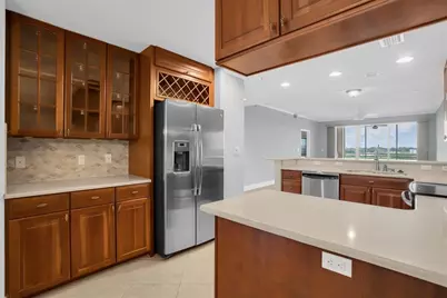 7040 Key Haven Road #605, Seminole, FL 33777 - Photo 5