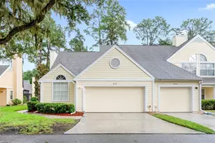 3614 Pine Knot Dr, Valrico, FL 33596 - Photo 1
