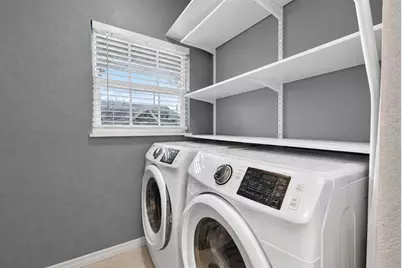 1325 21st Avenue N, Saint Petersburg, FL 33704 - Photo 23