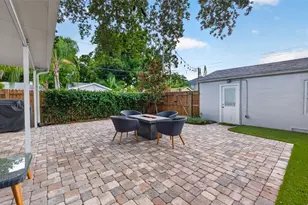 1325 21st Ave N, Saint Petersburg, FL 33704 - Photo 27