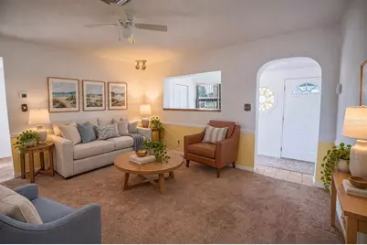 10294 54th Avenue N, Saint Petersburg, FL 33708 - Photo 5