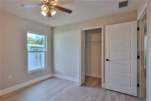 1013 13th St E, Bradenton, FL 34208 - Photo 11