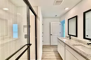 5745 Helmsman Ct, Tampa, FL 33619 - Photo 27
